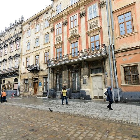 Vip Апартаменти Ван Гог На Площі Ринок Lviv Dış mekan fotoğraf